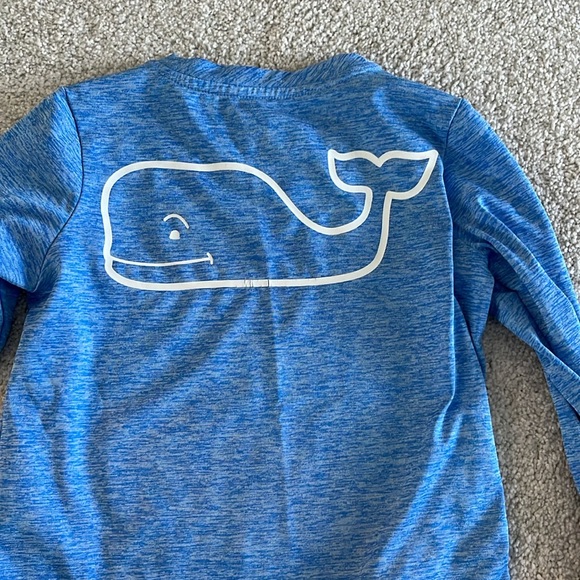 EUC vineyard vines performance shirt - Picture 2 of 2